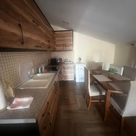 Apartment Retreat In The Centre Of